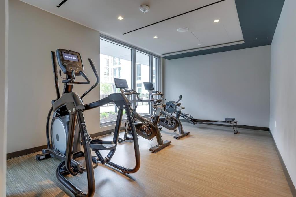 Gorgeous 1 Bedroom At Clarendon With Gym And Rooftop Арлінгтон Екстер'єр фото