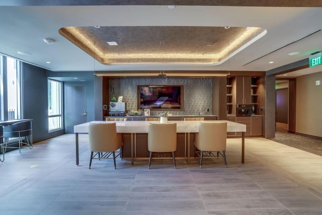 Gorgeous 1 Bedroom At Clarendon With Gym And Rooftop Арлінгтон Екстер'єр фото