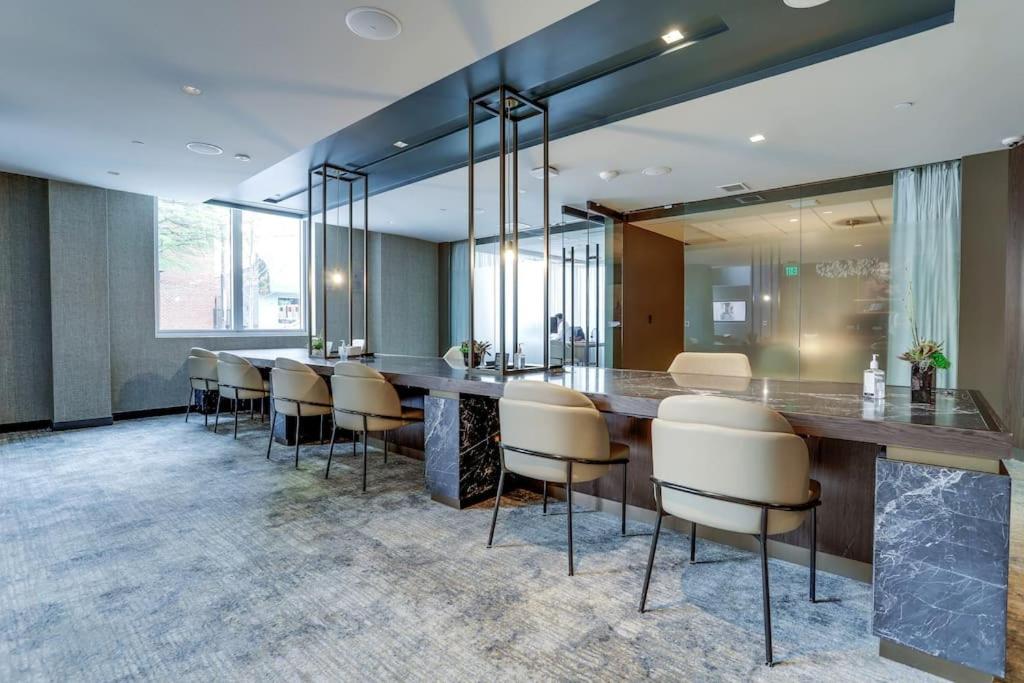 Gorgeous 1 Bedroom At Clarendon With Gym And Rooftop Арлінгтон Екстер'єр фото